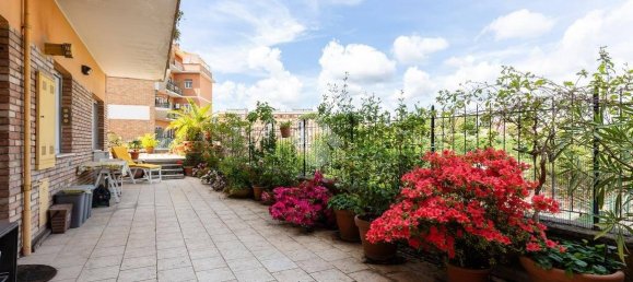 1 bedroom Apartment in Rome, Italy No. 277995 2