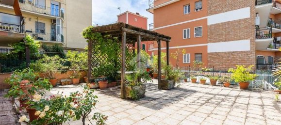 1 bedroom Apartment in Rome, Italy No. 277995 8