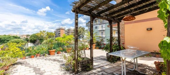 1 bedroom Apartment in Rome, Italy No. 277995 10