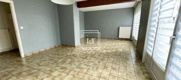 3 bedrooms Apartment in Lesquin, France No. 213195 10