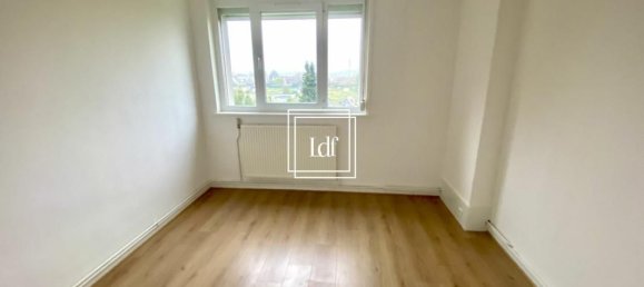 3 bedrooms Apartment in Lesquin, France No. 213195 5