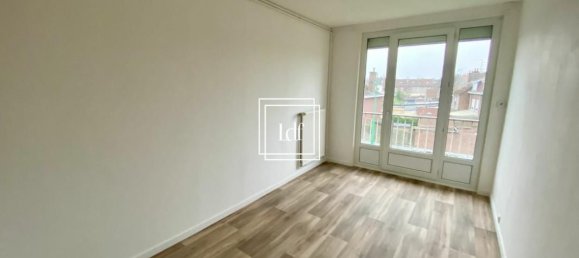 3 bedrooms Apartment in Lesquin, France No. 213195 7