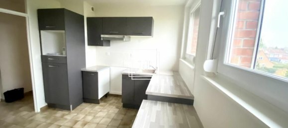 3 bedrooms Apartment in Lesquin, France No. 213195 3