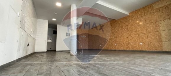 250m² Commercial property in Guimaraes, Portugal No. 27309 4