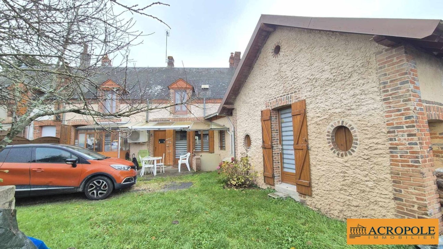 8 bedrooms House in Aubigny-sur-Nere, France No. 43832