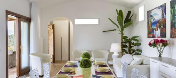 4 bedrooms Villa in Olbia, Italy No. 549 8