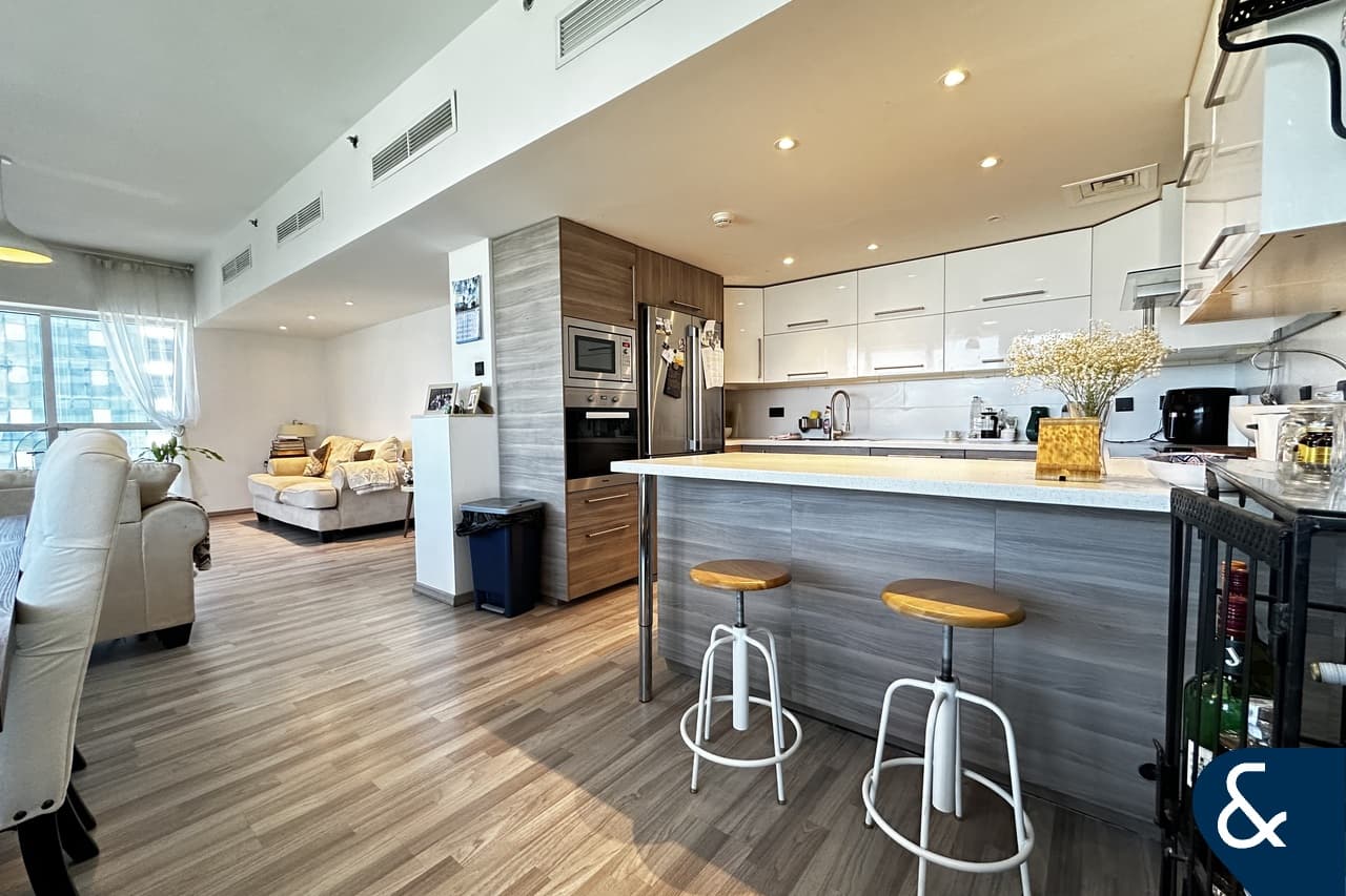 3 bedrooms Apartment in DUBAI ARCH TOWER, Jumeirah Lake Towers, UAE No. 119014