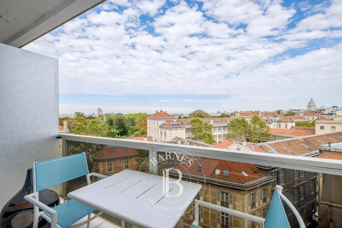 1 Schlafzimmer Doppelhaus in Paris, France, Nr. 123739