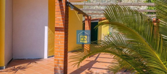 3 bedrooms Penthouse in Albissola Marina, Italy No. 320757 5