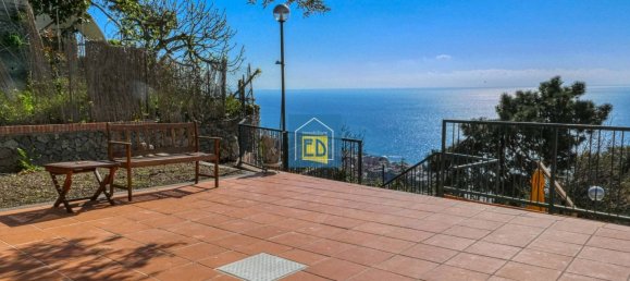 3 bedrooms Penthouse in Albissola Marina, Italy No. 320757 11