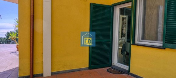 3 bedrooms Penthouse in Albissola Marina, Italy No. 320757 3