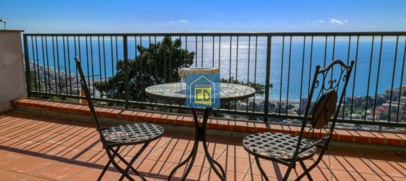 3 bedrooms Penthouse in Albissola Marina, Italy No. 320757 13