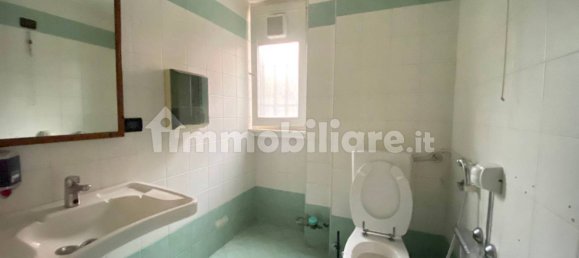 2 rooms Commercial property in Bergamo, Italy No. 199984 23