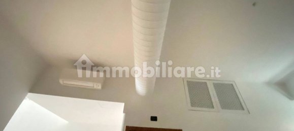 2 rooms Commercial property in Bergamo, Italy No. 199984 21