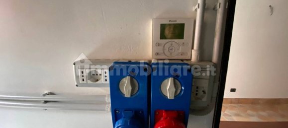 2 rooms Commercial property in Bergamo, Italy No. 199984 11