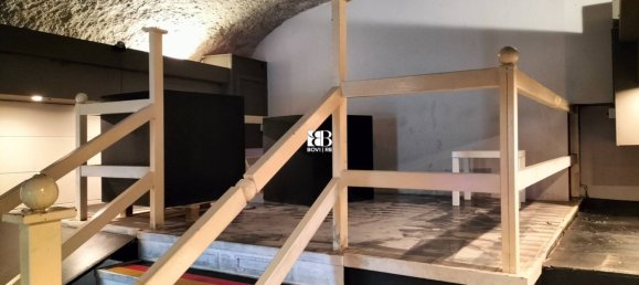 1 room Commercial property in Rome, Italy No. 50132 3