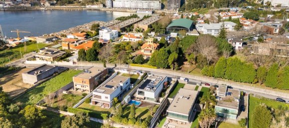 5 chambres Maison à Vila Nova de Gaia, Portugal No. 95465 5