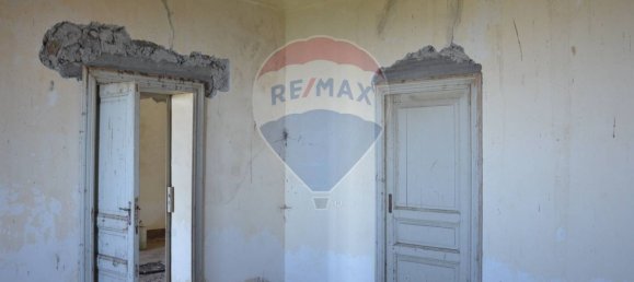 Casa de 10 habitaciónes en Adrano, Italy No. 309113 4