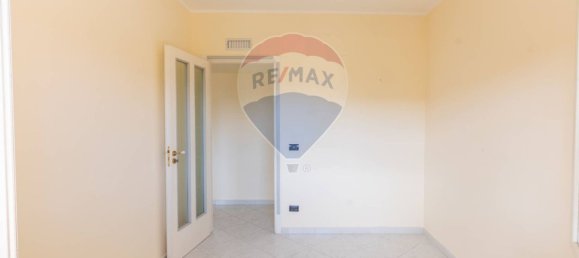 Квартира с 3 спальнями в Виллабате, Италия № 362004 17