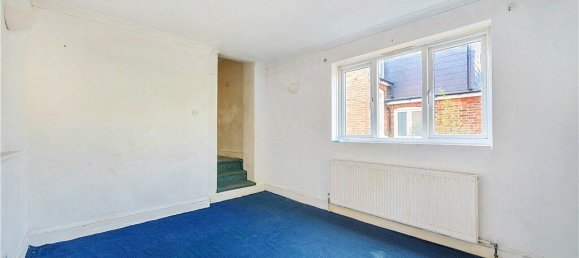 2 Schlafzimmer Wohnung in Hampton Wick, United Kingdom, Nr. 8545 8