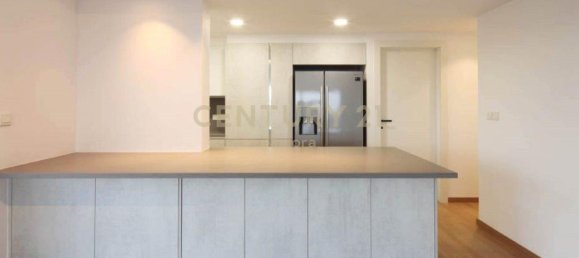 2 bedrooms Apartment in Mesa Geitonia, Cyprus No. 1530 5