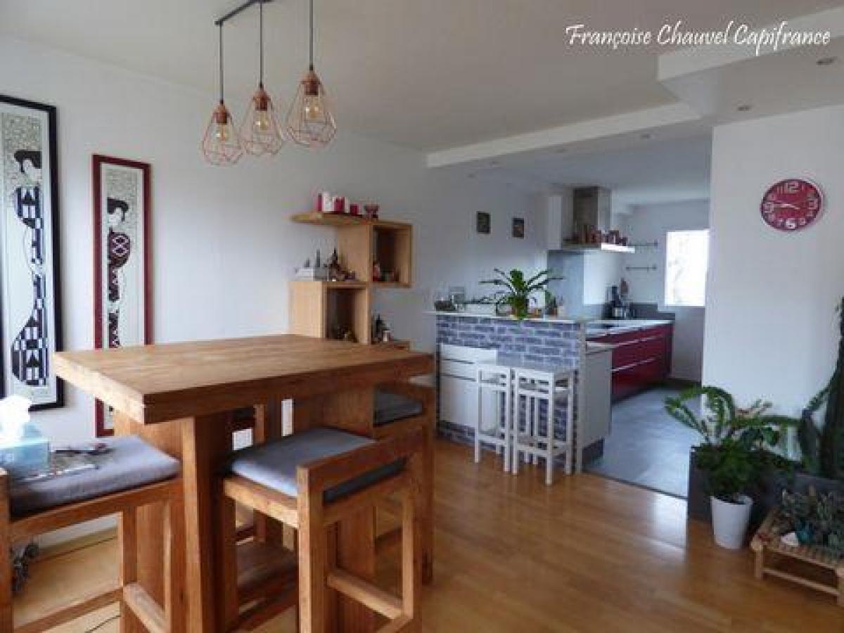 3 bedrooms Condo in Chantepie, France No. 14620