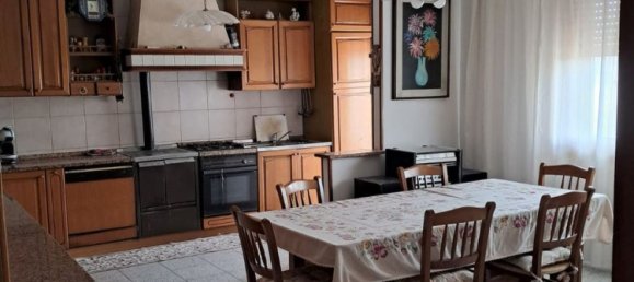 Дом с 6 комнатами в Корреццола, Италия № 121536 9