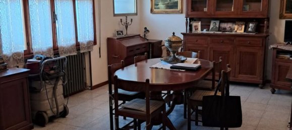 Дом с 6 комнатами в Корреццола, Италия № 121536 2