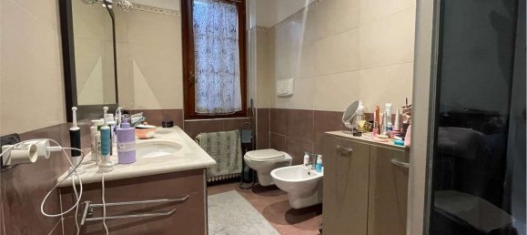 Квартира с 3 комнатами в Джуссано, Италия № 122912 16