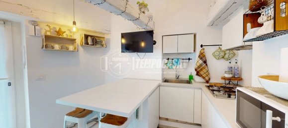 2 rooms Apartment in Turin, Italy No. 277901 3