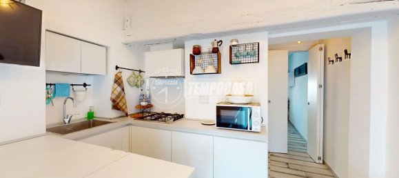 2 rooms Apartment in Turin, Italy No. 277901 2