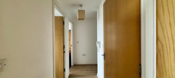 2 bedrooms Apartment in Feltham, United Kingdom No. 10797 10