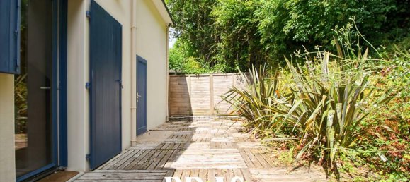 Casa de 3 dormitorios en La Roche-Bernard, France No. 307168 2