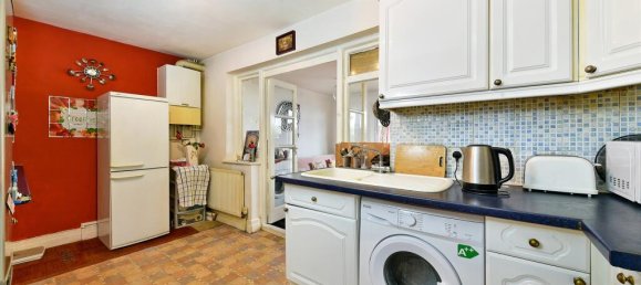 3 Schlafzimmer Haus in Feltham, United Kingdom, Nr. 9802 3