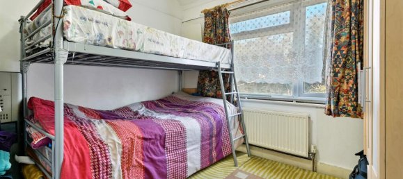 3 Schlafzimmer Haus in Feltham, United Kingdom, Nr. 9802 5