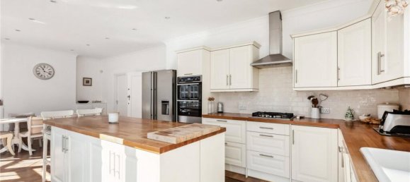 4 bedrooms House in Finchley, United Kingdom No. 3616 11