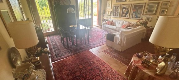 Apartamento de 3 dormitorios en Rodano, Italy No. 219370 3