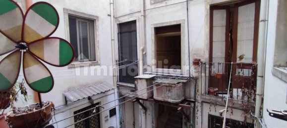 Квартира с 2 спальнями в Катания, Италия № 84840 21