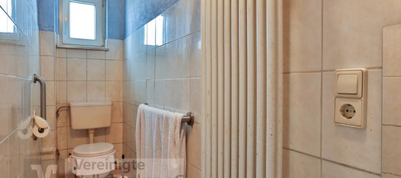 9 rooms Building in Reutlingen, Germany No. 60299 12