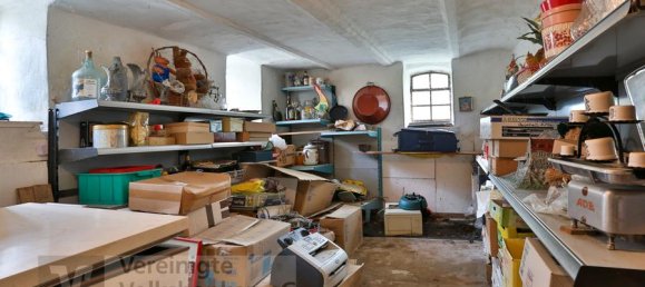 9 rooms Building in Reutlingen, Germany No. 60299 24