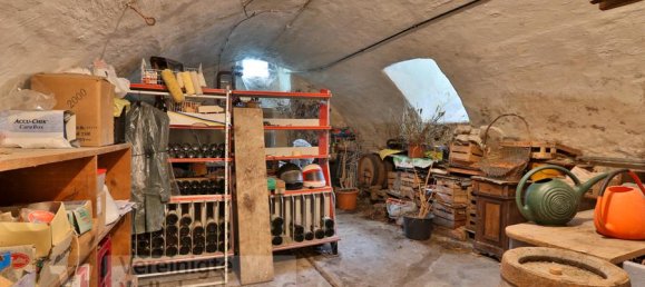 9 rooms Building in Reutlingen, Germany No. 60299 23