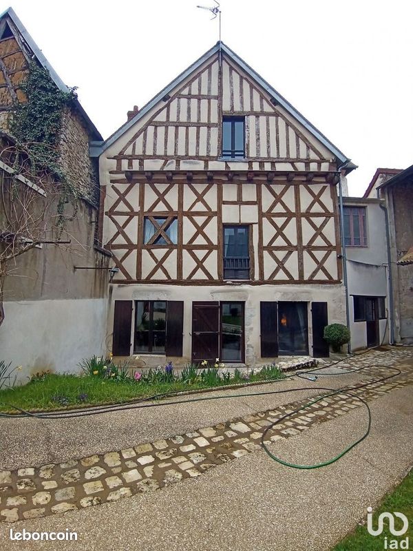 6 chambres Maison à Châtillon-sur-Loire, France No. 77490
