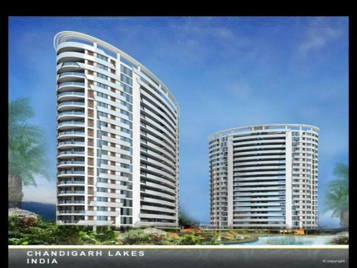 4 bedrooms House in Chandigarh, India No. 15930