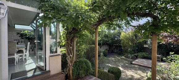 5 bedrooms House in Noisy-le-Roi, France No. 327098 5