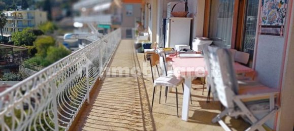 6 غرف نوم شقة في Sanremo, Italy رقم 398488 3