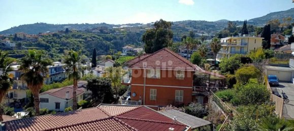 6 غرف نوم شقة في Sanremo, Italy رقم 398488 5