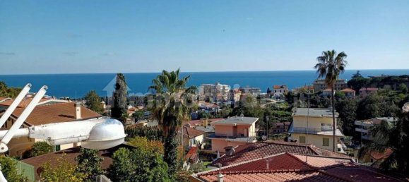 6 غرف نوم شقة في Sanremo, Italy رقم 398488 10