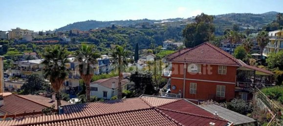 6 غرف نوم شقة في Sanremo, Italy رقم 398488 9