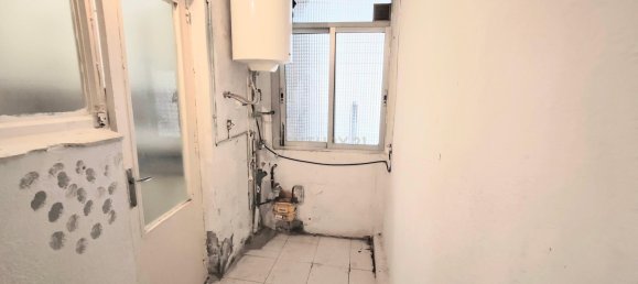 Apartamento de 3 dormitorios en Ripollet, Spain No. 157330 16