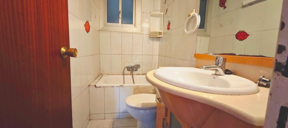 Apartamento de 3 dormitorios en Ripollet, Spain No. 157330 17